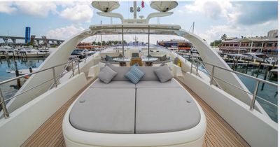 Yacht