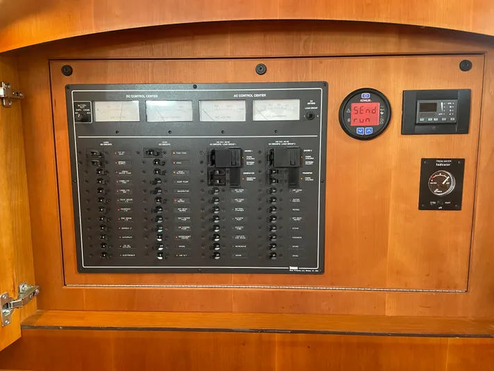 Tess Yacht Photos Pics Electrical Panel