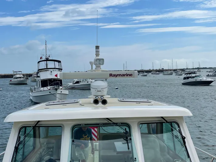 Tess Yacht Photos Pics Cabin roof top
