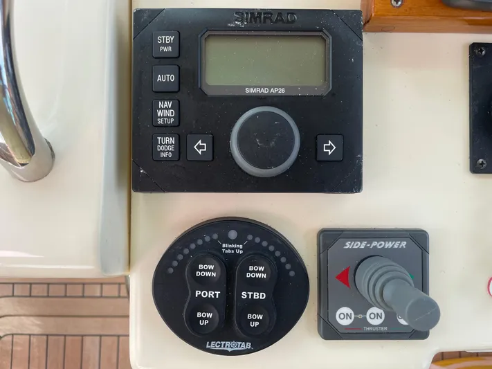 Tess Yacht Photos Pics Trim Tabs - Bow Thruster - Auto Pilot