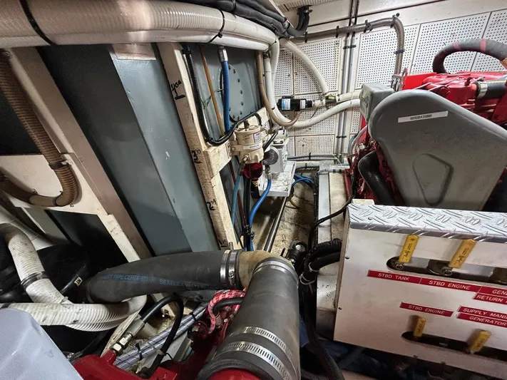 Radius Yacht Photos Pics 