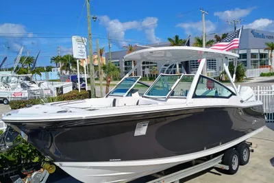 Blackfin 272 DC
