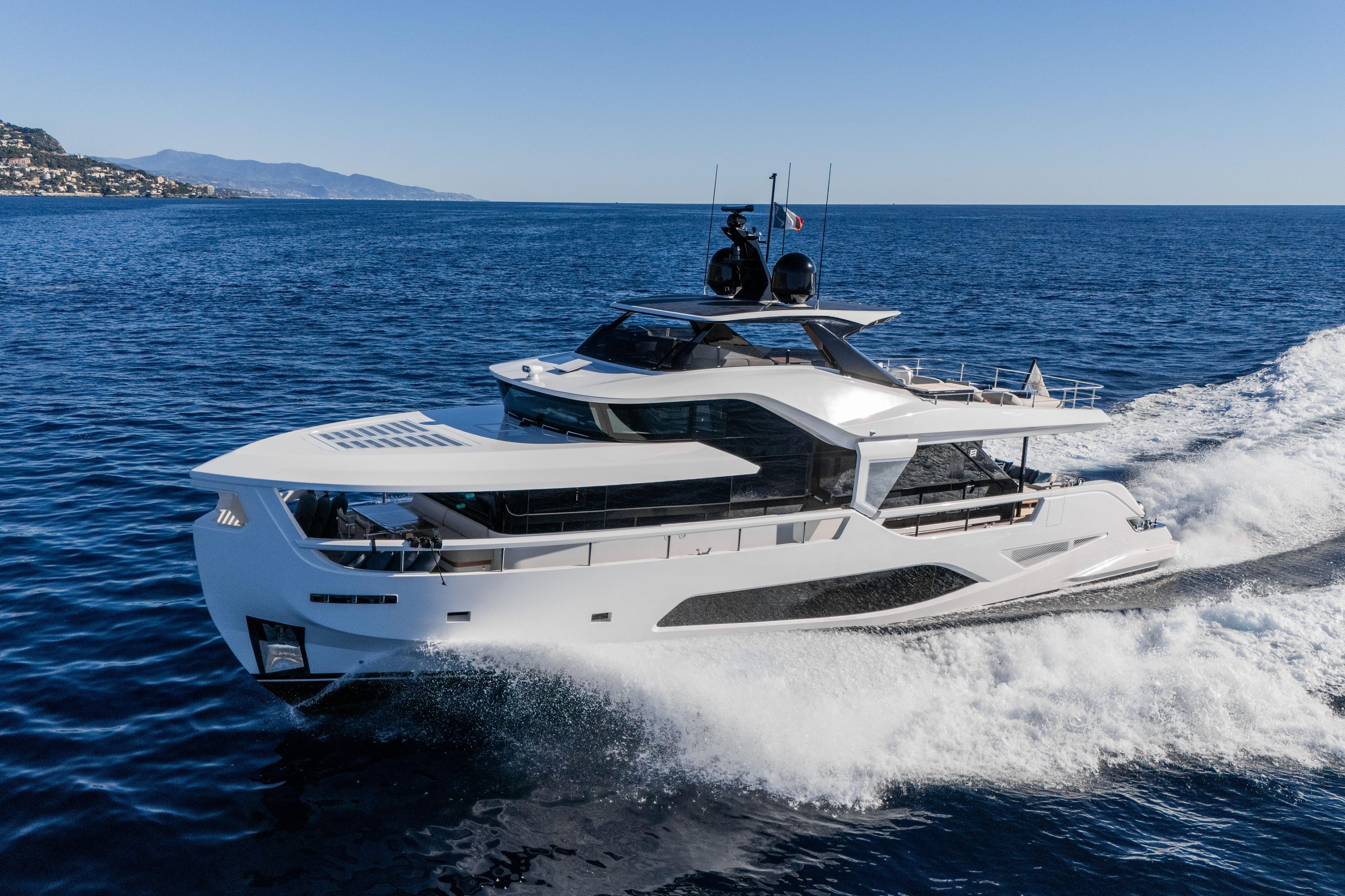 2025 Ferretti Yachts 77 