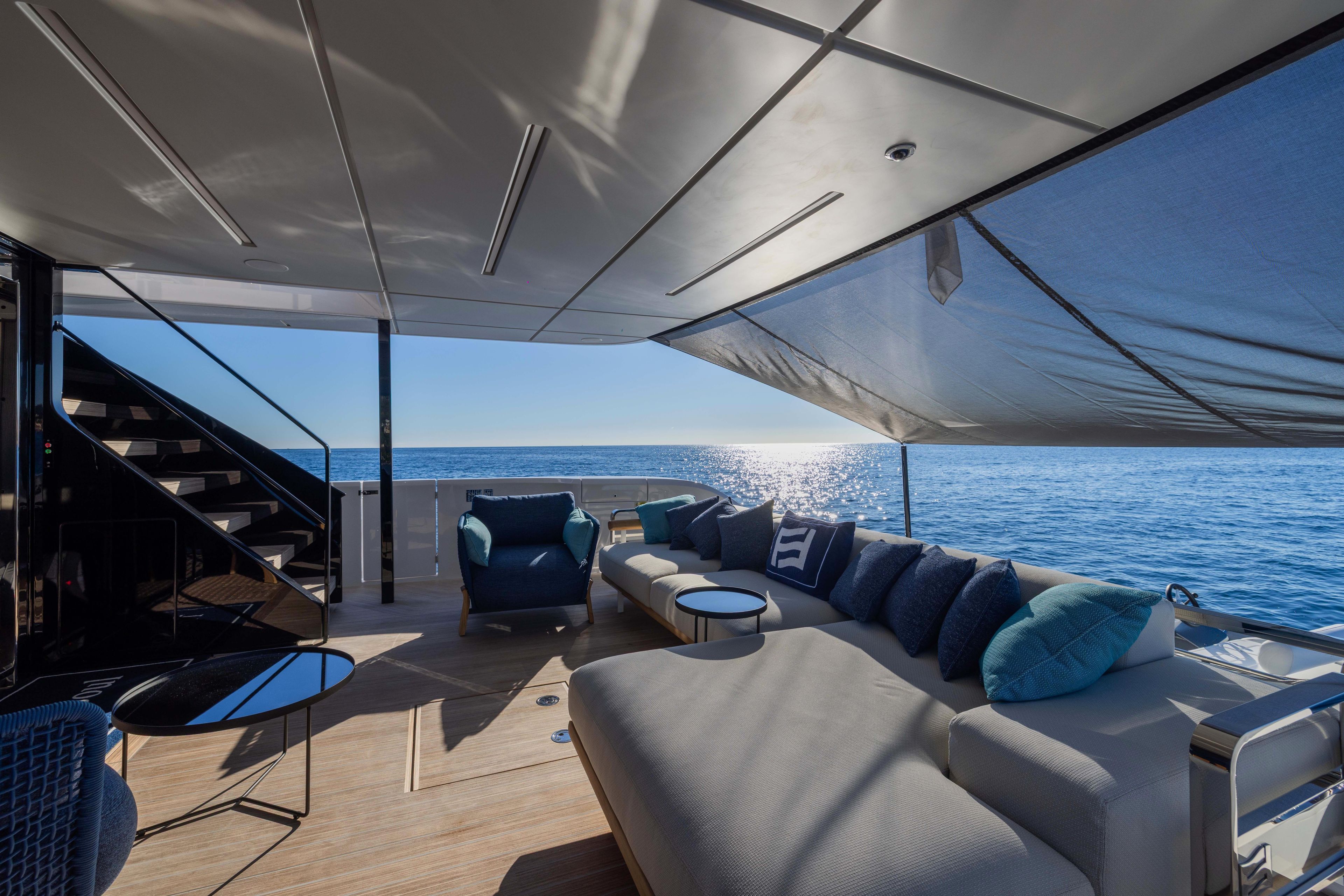 2025 Ferretti Yachts 77 