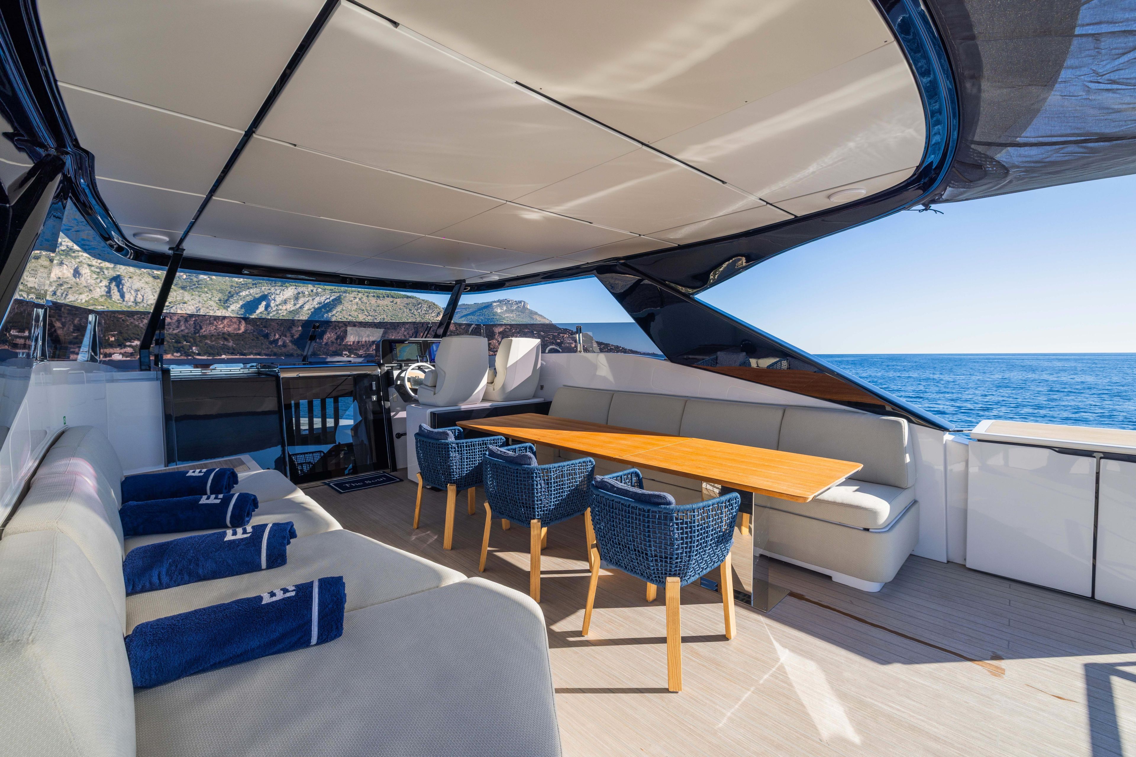 2025 Ferretti Yachts 77 