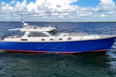 Custom Gentlemans Motor Yacht