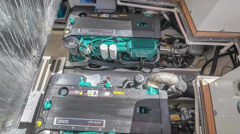 Noi Qauttro Yacht Photos Pics Engine room of 2010 Custom Gentleman's Motor Yacht with Volvo Penta IPS 600 engines.