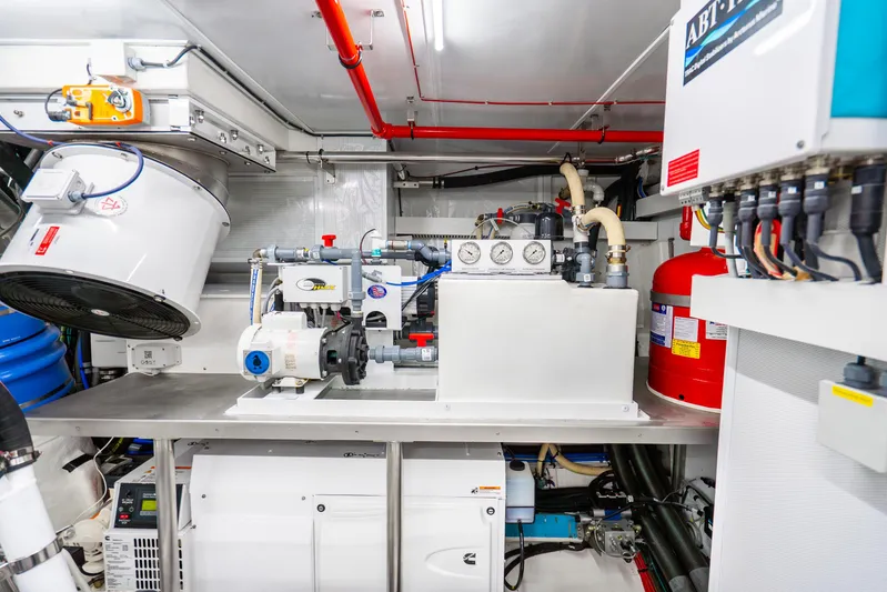 One More Time Yacht Photos Pics Engine room of 2020 Horizon FD80 yacht with advanced machinery and equipment.