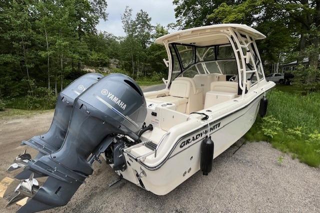 Grady-White Freedom 255