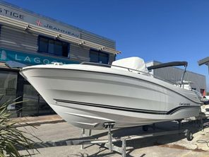2023 Jeanneau CAP CAMARAT 7.5 CC SERIE 3