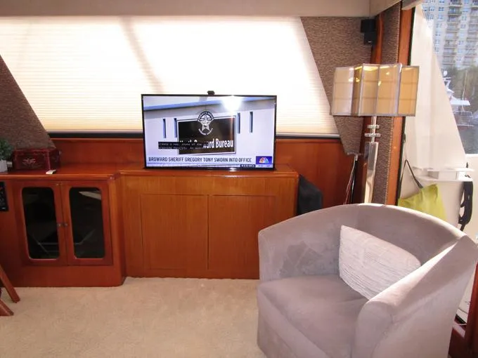 Sunset Drifter Yacht Photos Pics Salon to Stbd.