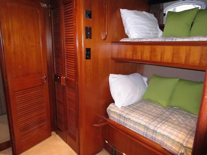 Sunset Drifter Yacht Photos Pics Stbd. Guest Cabin