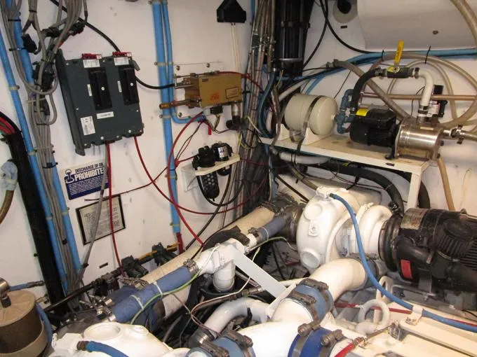 Sunset Drifter Yacht Photos Pics Aft of Port Engine