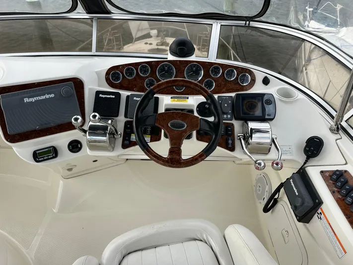 Berlin Flyer Yacht Photos Pics 