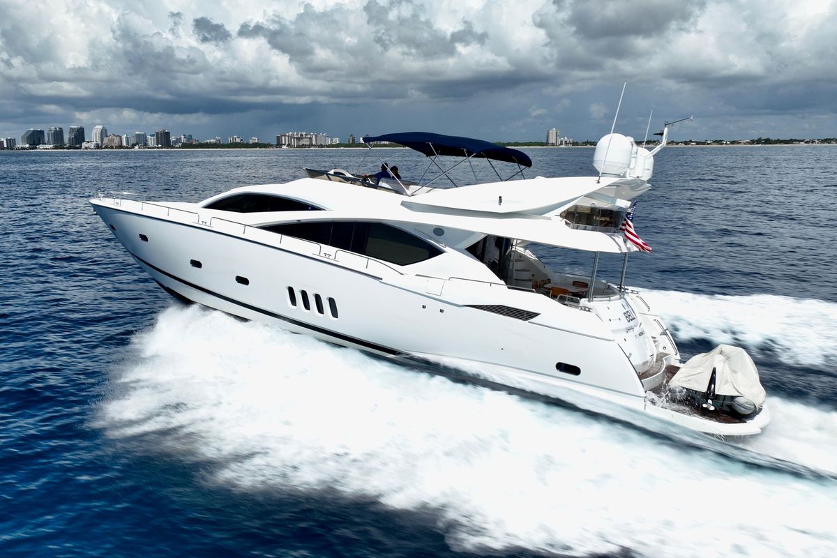 2005 Sunseeker 82 