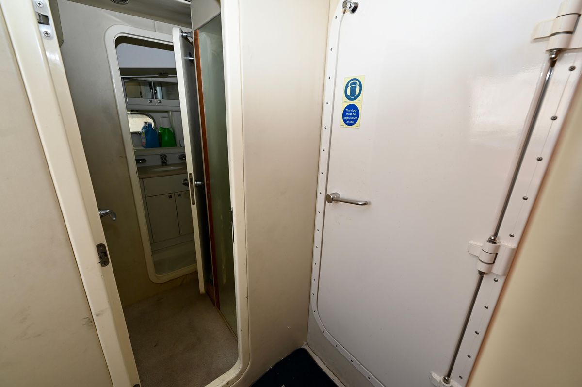 2005 Sunseeker 82 