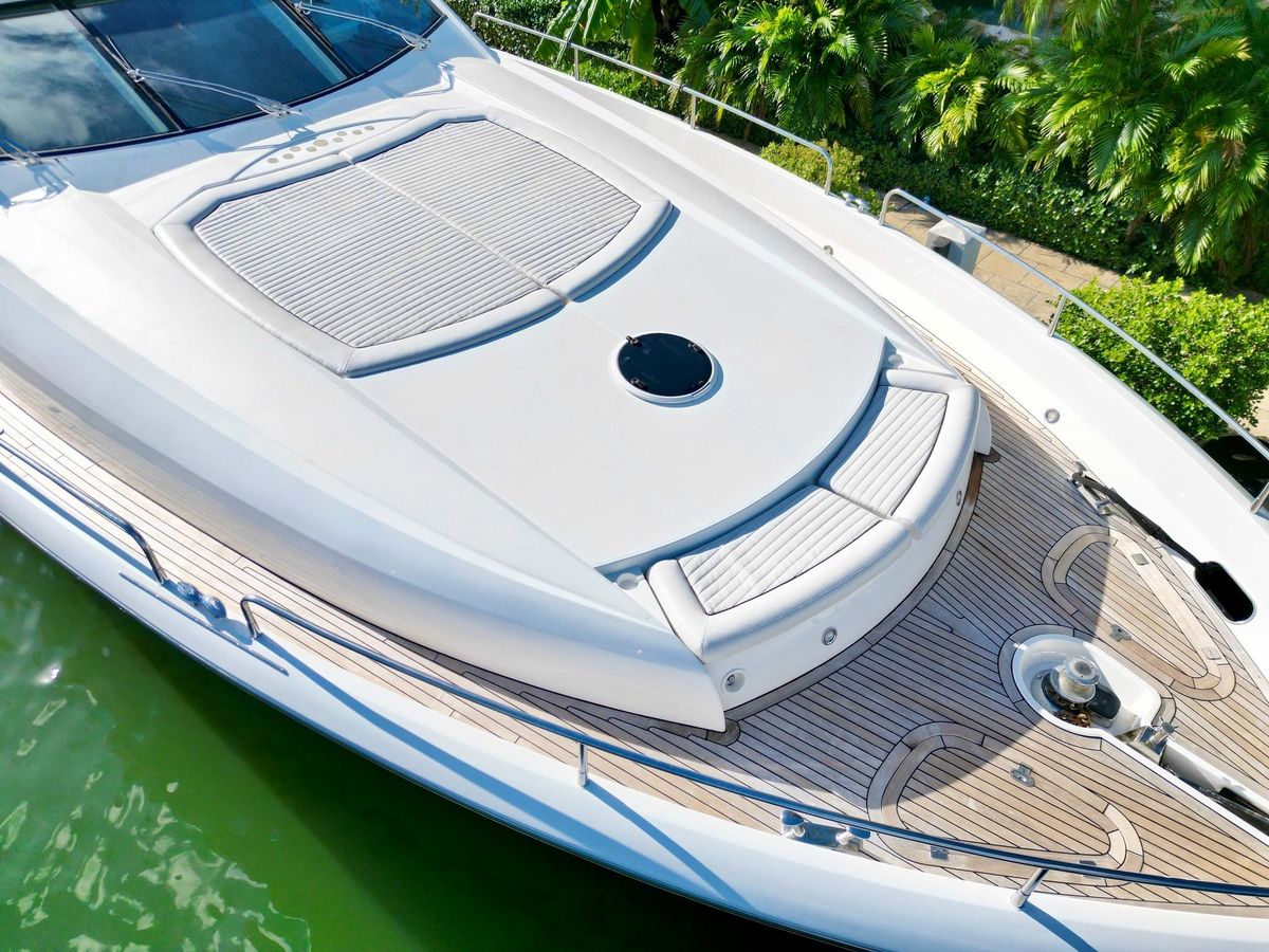 2005 Sunseeker 82 