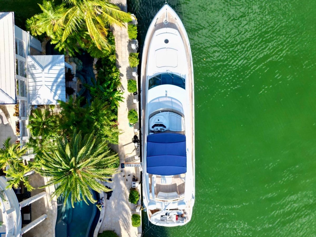 2005 Sunseeker 82 