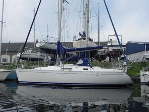 1998 Dufour 30 Classic