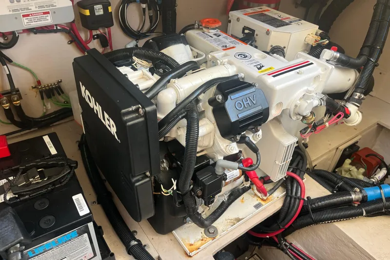 Just Plane Fun Yacht Photos Pics genset