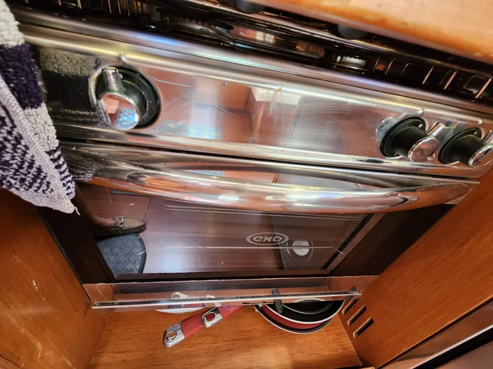 Day One Yacht Photos Pics 