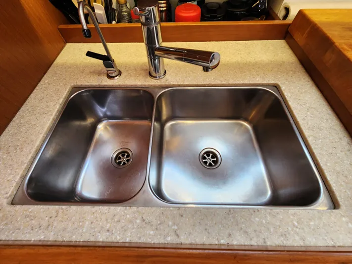 Day One Yacht Photos Pics 