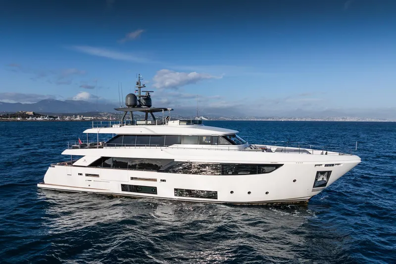 M Forever Yacht Photos Pics Luxurious 2021 Custom Line Navetta 33 yacht cruising on open sea.