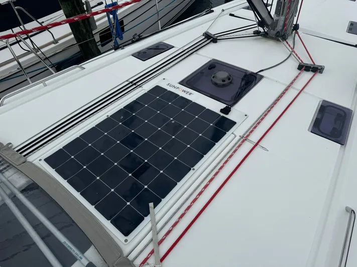 Odyssey Yacht Photos Pics Beneteau Oceanis 40.1 (2021) sailboat deck with solar panel and rigging.