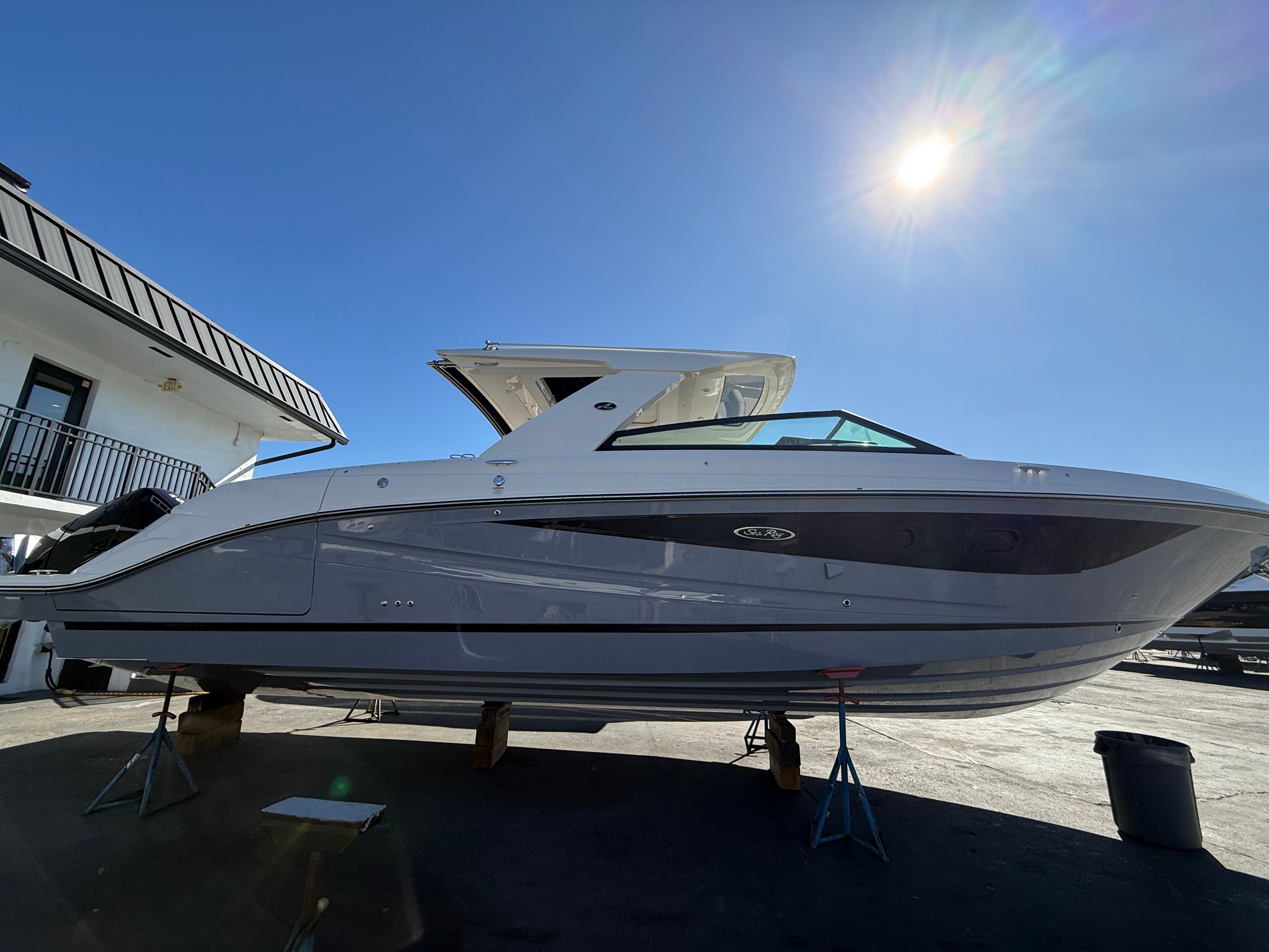 Sea Ray SLX 400 Outboard