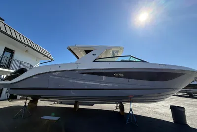 Sea Ray SLX 400 Outboard