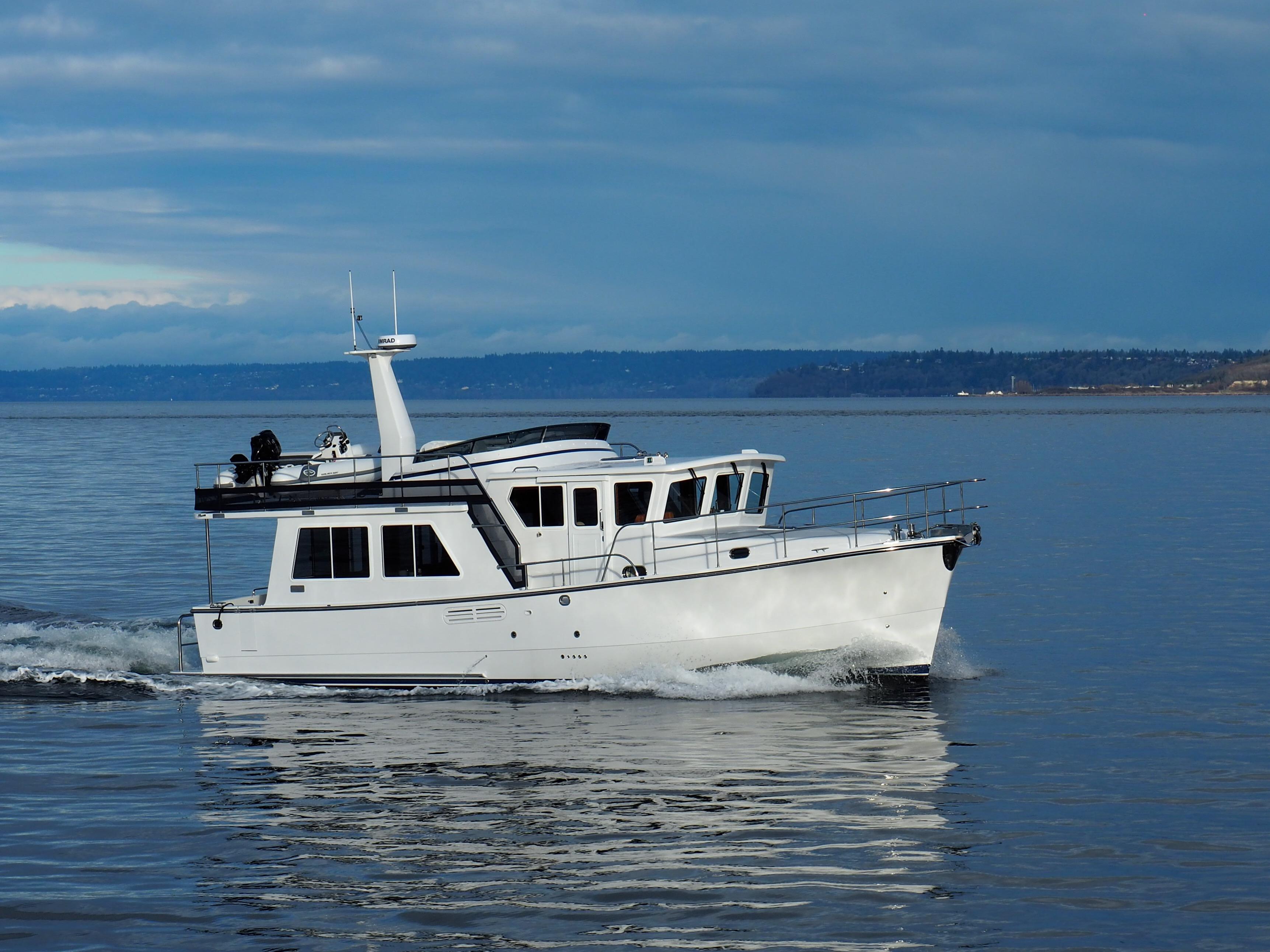 helmsman 43e trawler yacht