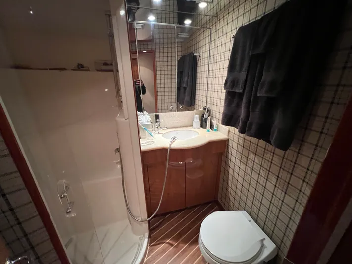 Lady J Yacht Photos Pics 