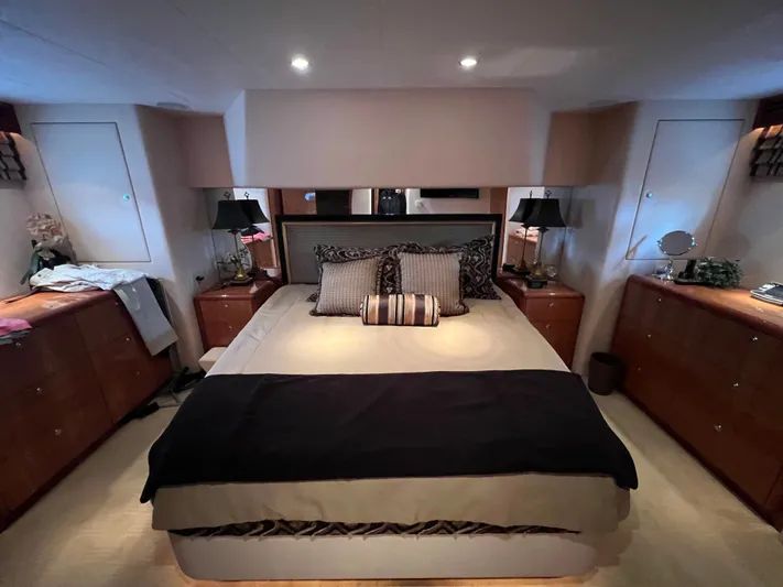 Lady J Yacht Photos Pics 