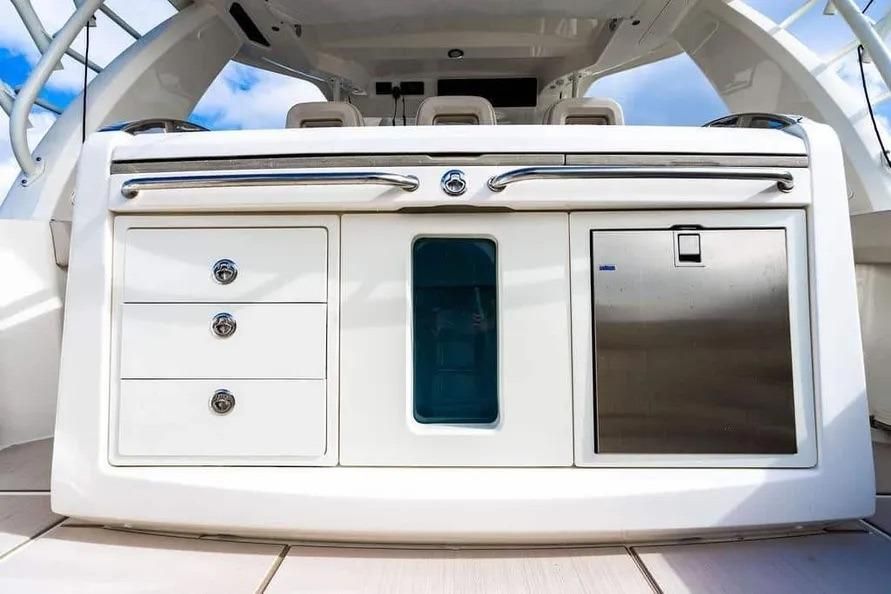 2022 Boston Whaler 42 