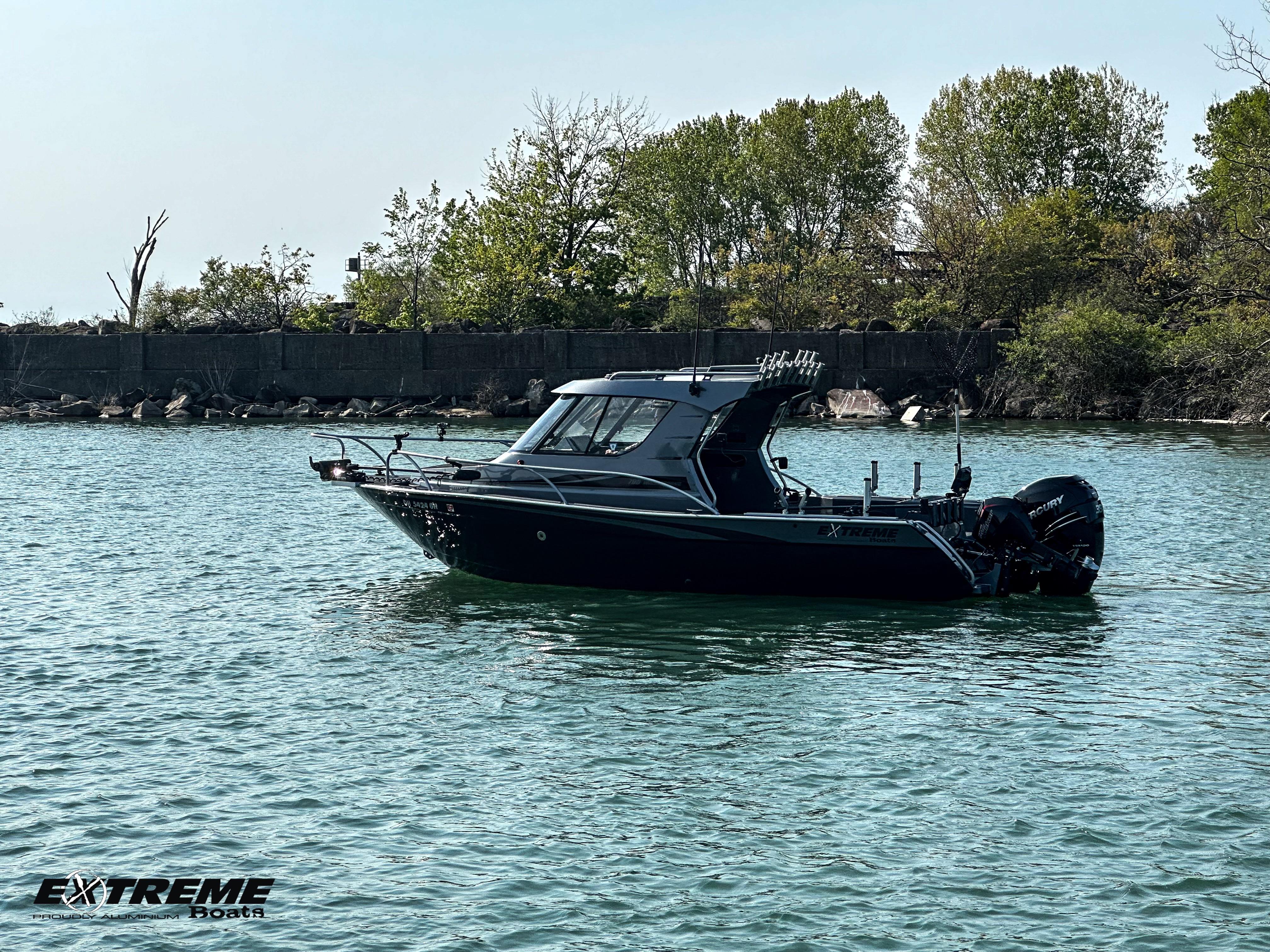 Extreme Boats 795 Walk Around