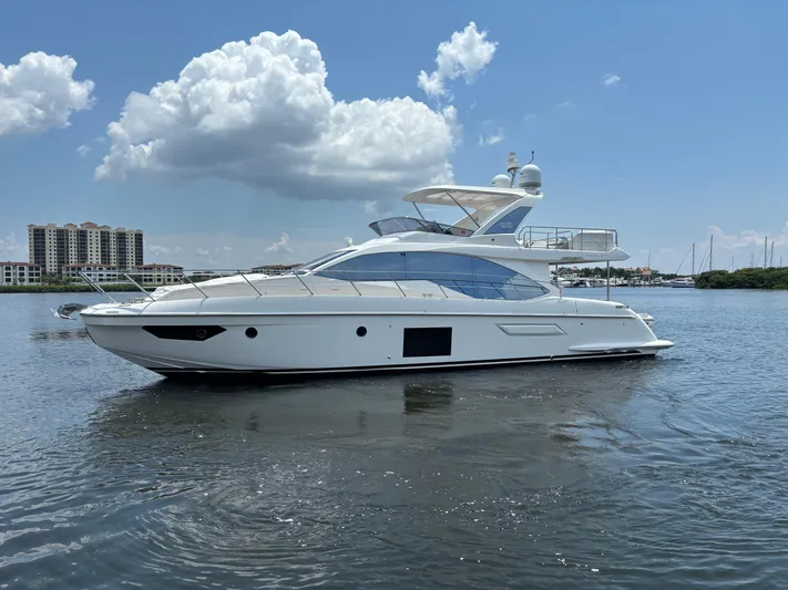 Kara Mia II Yacht Photos Pics 