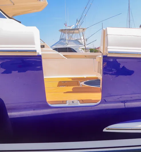 Oso Del Mar Yacht Photos Pics 2022 Tiara Yachts 43 LS with open deck and sleek design.