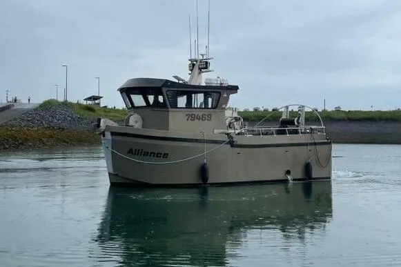 Alliance Yacht Photos Pics Custom Freestyle Marine 32 boat, 2022 model, named "Alliance" on calm water.