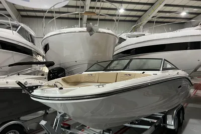 2024 Sea Ray SPX 190