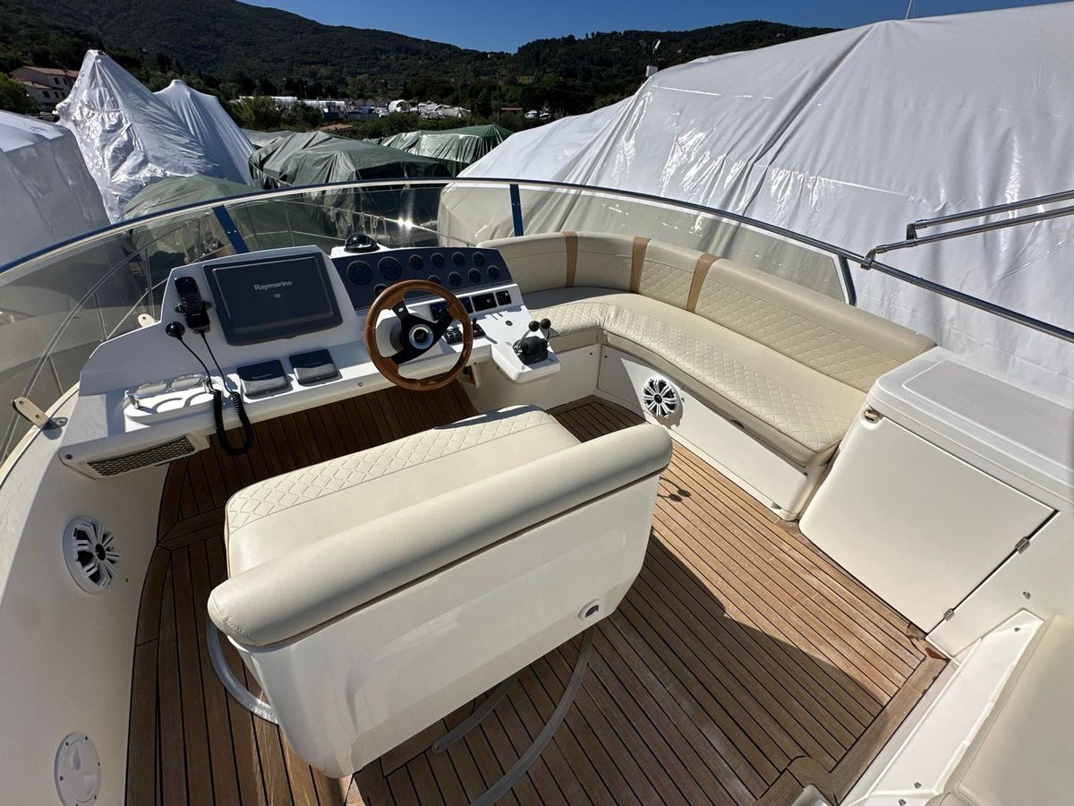 2007 Sealine 44 