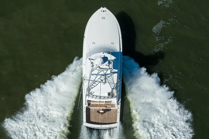 1/2 Barrel Yacht Photos Pics Overhead running image - Birds view