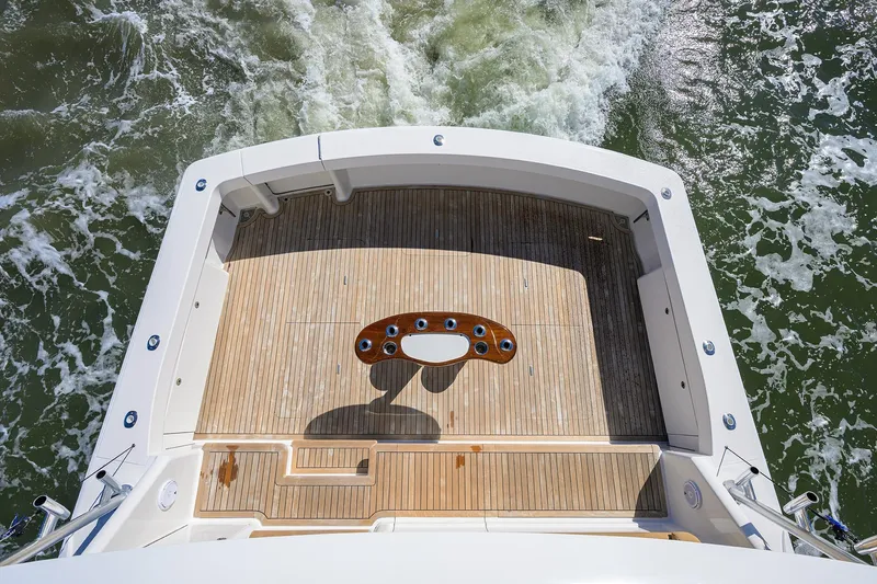 1/2 Barrel Yacht Photos Pics View of cockpit from tower helm