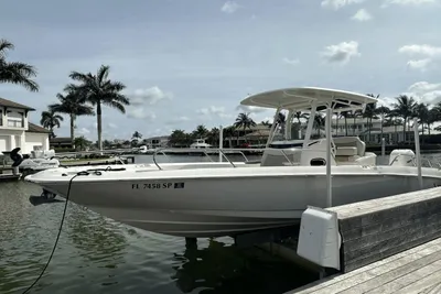 Boston Whaler 270 Dauntless
