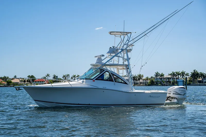 Seaclusion Yacht Photos Pics 2018 Albemarle 290 Express Fisherman boat cruising on a sunny day.