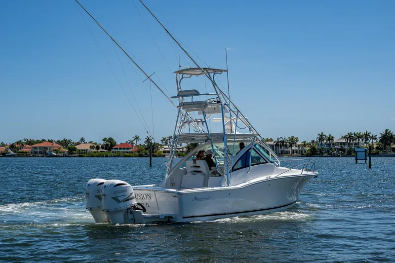 Seaclusion Yacht Photos Pics 2018 Albemarle 290 Express Fisherman boat cruising on a sunny day.