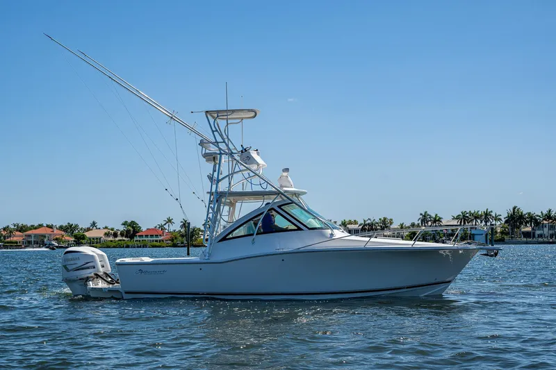Seaclusion Yacht Photos Pics 2018 Albemarle 290 Express Fisherman boat on calm water, clear sky background.