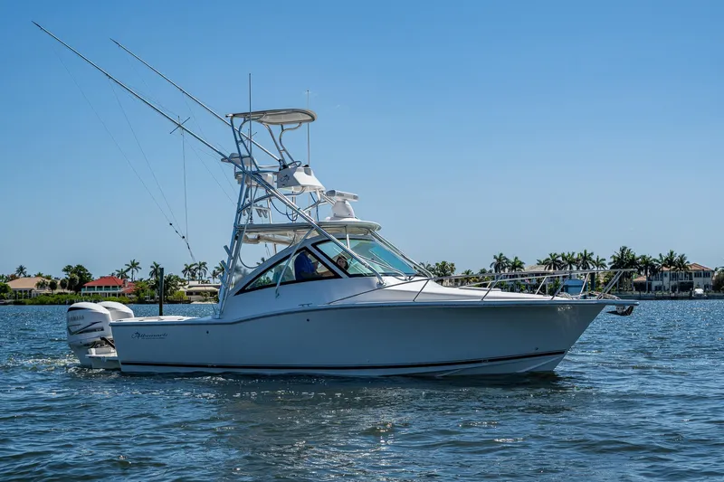 Seaclusion Yacht Photos Pics 2018 Albemarle 290 Express Fisherman boat cruising on a sunny day.