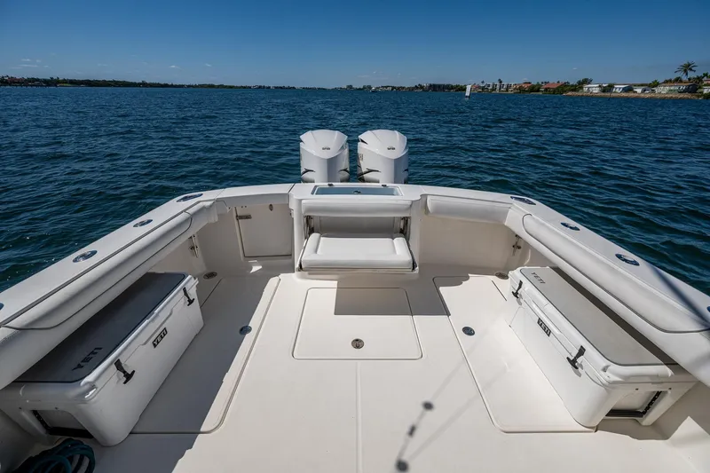 Seaclusion Yacht Photos Pics 2018 Albemarle 290 Express Fisherman boat deck with seating and ocean view.