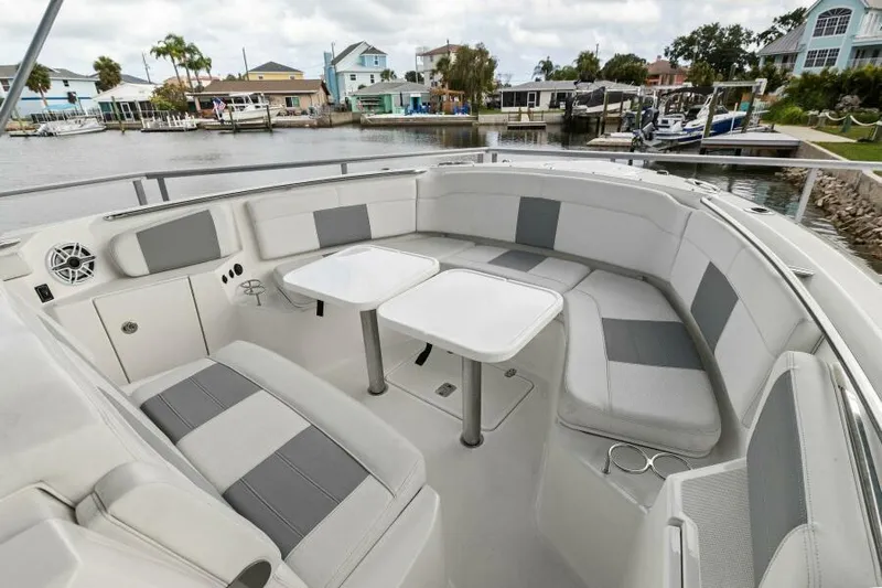  Yacht Photos Pics Foredeck