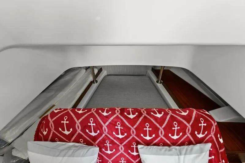  Yacht Photos Pics Salon/Berth